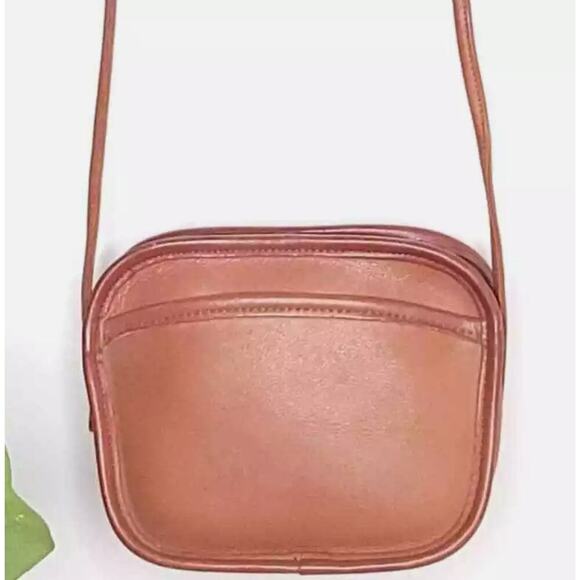 Sold/Coach Hadley 9935 British Tan Crossbody Bag - Picture 5 of 9